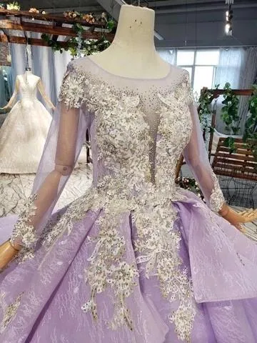 Gorgeous Long Sleeve Ball Gown Appliques Beads Lilac Quinceanera Dresses with Lace up