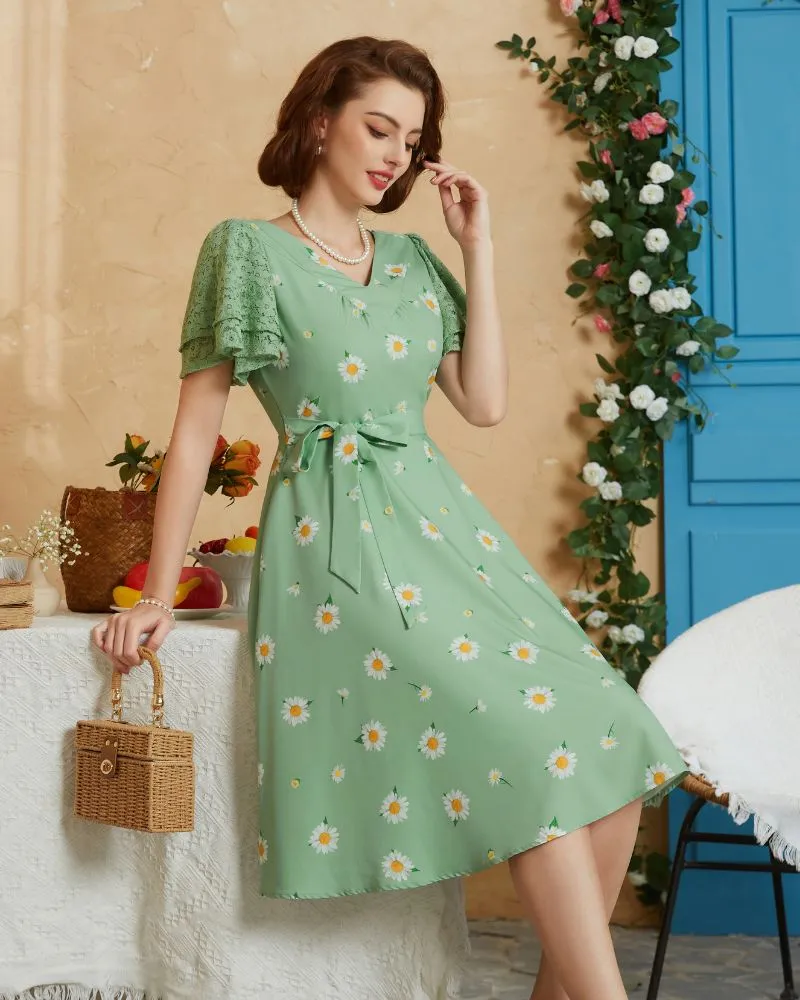 Summer Short Puff Sleeve Cherry Patterns Cocktail Dress Vintage V-Neck A Line Swing Dresses with Belts